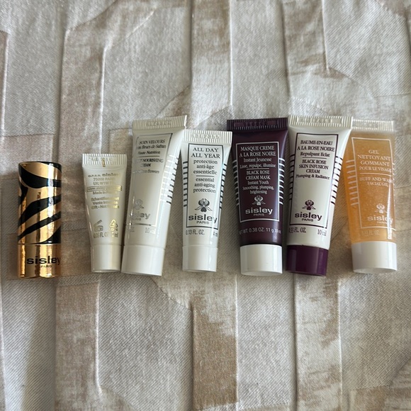 [NEW] Sisley leather makeup bag with 20 pieces of luxury samples - Picture 2 of 8